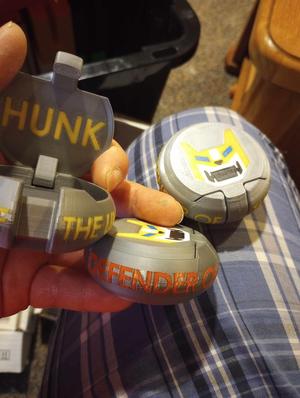 container phone stand voltron pilots