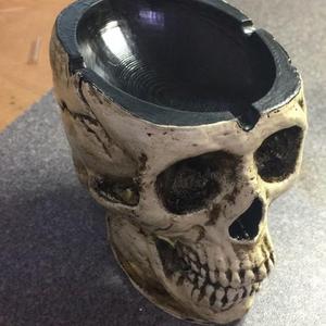 cenicero calavera
