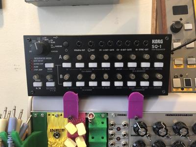 TipTop Audio Mantis Hat Mounting Bracket for Korg SQ-1