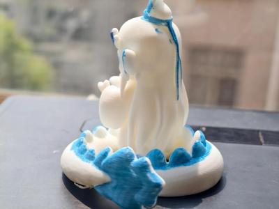 Nezha, transforming into the little dragon Ao Bing, Father's hug