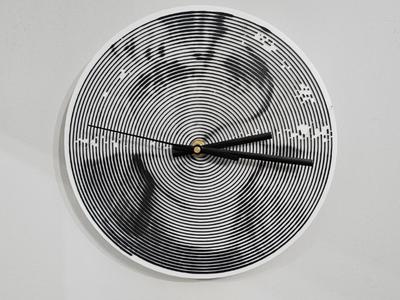 Taylor Swift Halftone Clock by Ikonic3D