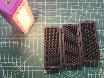 Magnetic RGB Fill Light Supplement - Honeycomb Grid