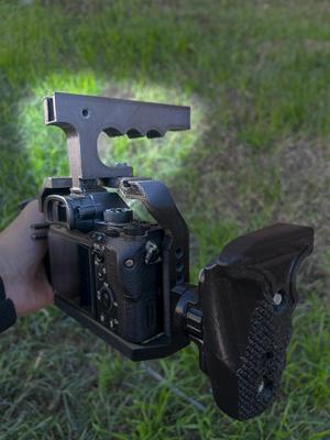 top handle Camara Cage