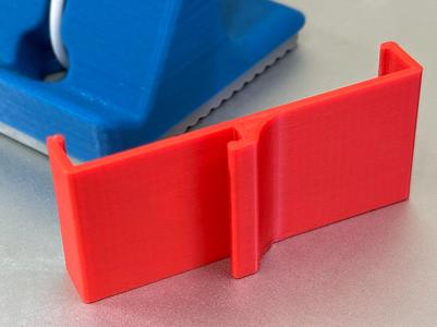 Beefier iPhone 15 Pro Mount for MacBook Pro
