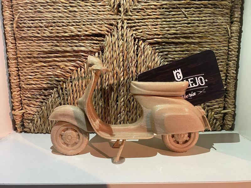 Vespa classic motorcycle card holder