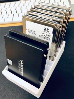 2.5" Drive Holder