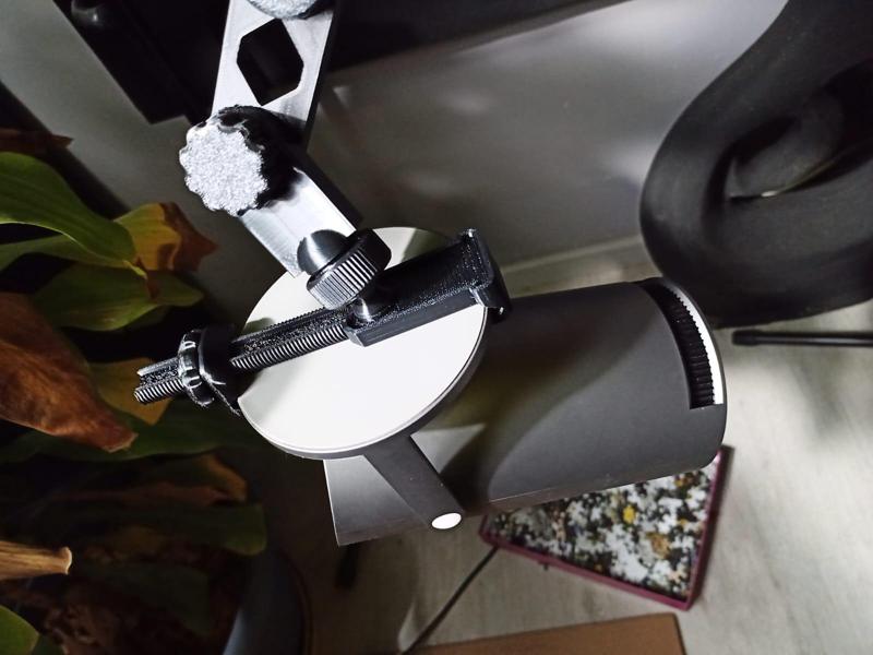 arm support for projector