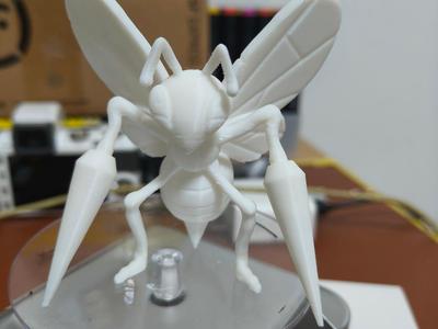 Pokemon Beedrill 
