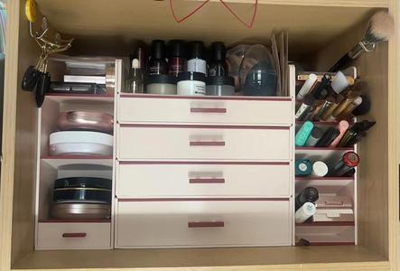 Cosmetic Storage Box