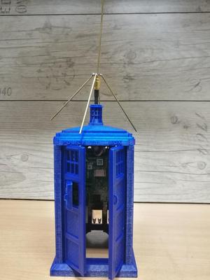 Tardis for Homematic with Raspberry PI and Wall holder ( Dr.Who )