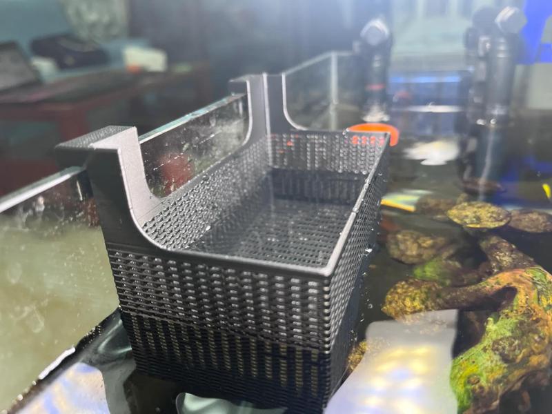 Fish Tank Breeding Box