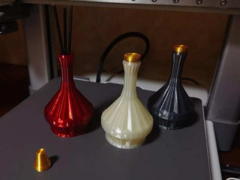 Perfume bottle