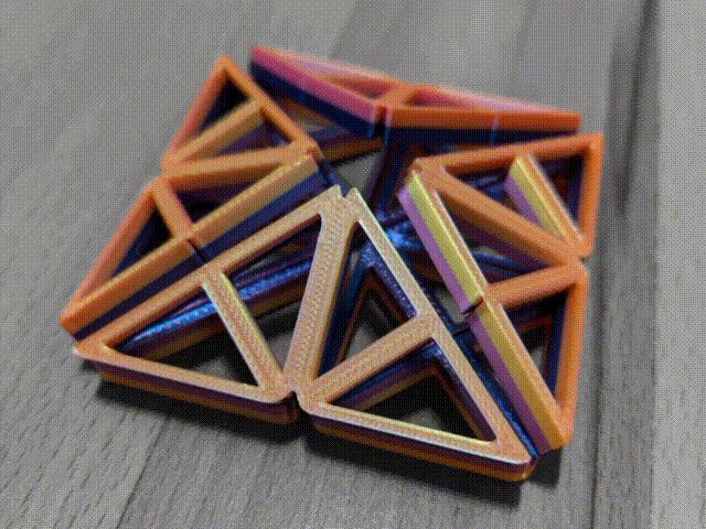 Infinite Flippy Flapper Fidget Toy - only 14g!