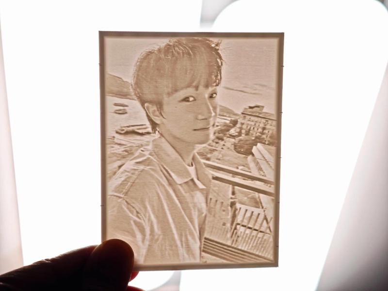 Zhou Shen Monochrome Lithophane Photo 2