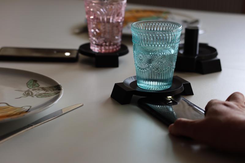 Phone top/cupcap: Glow light