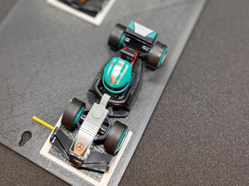 Formula 1 Starting Grid (Wall-mount) — #LEGO71049