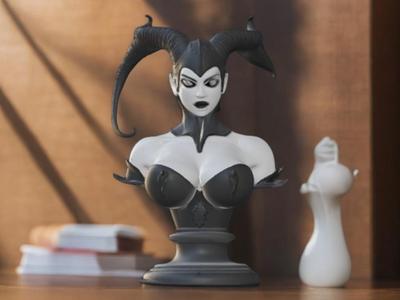 Bust Sucuba