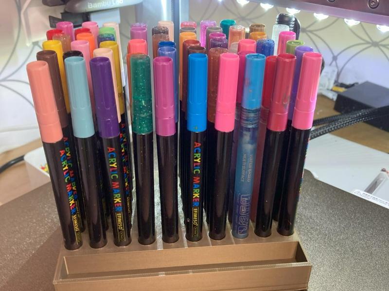Acrylic paint pen holder (60) with small tray 