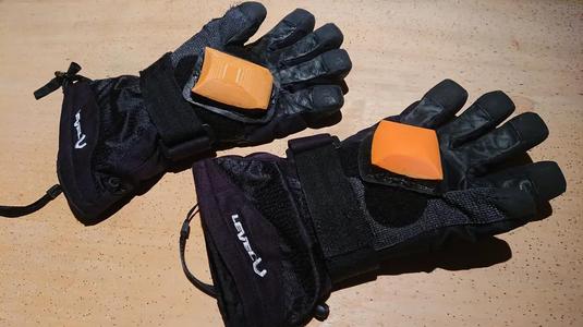 Glove slider for raceboard and extreme carving - Snowboard slider
