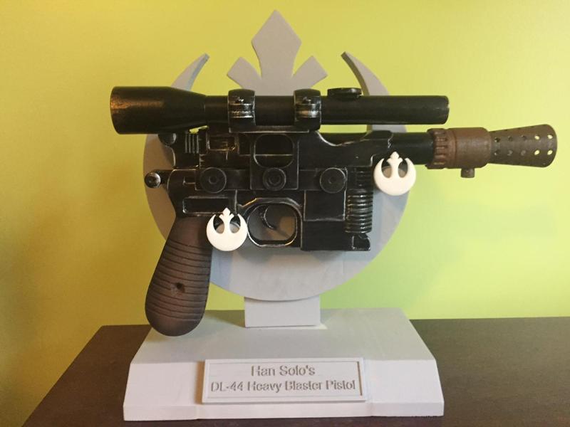 Han Solo Blaster Stand