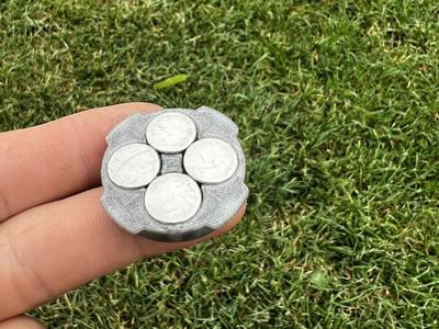 quadlock magnetic puck