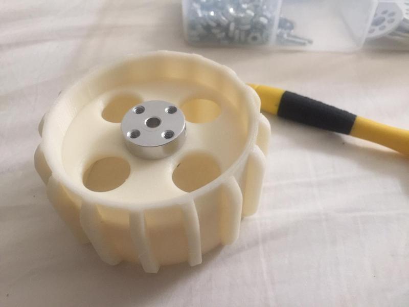 Tetrix Max: Mars Rover wheels