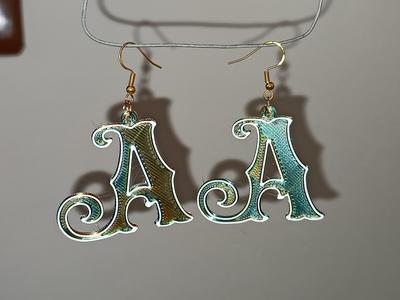 A letter earrings keychian