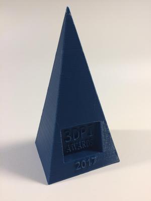 3DPI award trophy