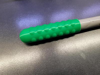 Broom handle top grip