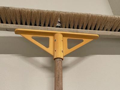 Push Broom Bracket