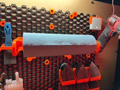 Print-in-place HSW "Quickreload" paper towel holder