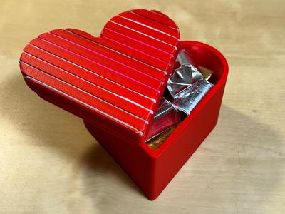 ColorFlex Heart Box – Gift with a Personal Touch!