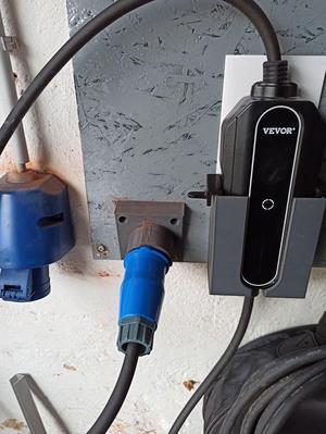 CEE 16A wall holder wandhalter kabelhalter
