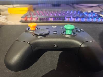 Razer Wolverine V3 Pro Thumbstick