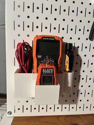 Klein Tools Pegboard Holder
