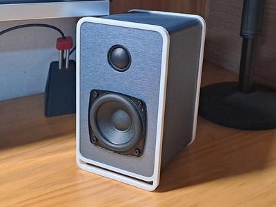 2way speaker (2.75 inch woofer and 1 inch tweeter), GiGA genie 1