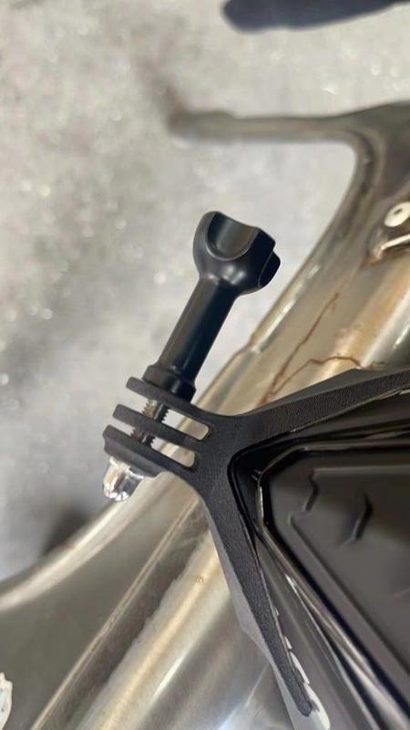 AIROH commander GOPRO MOUNT