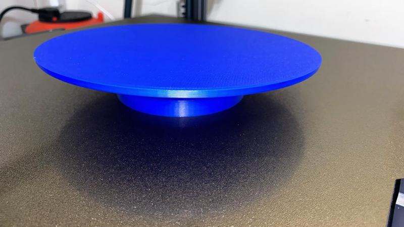 Turn Table for painting 3d models