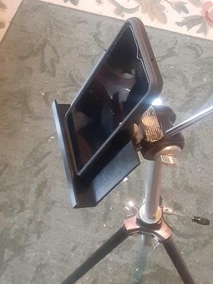 Phone holder for tripod