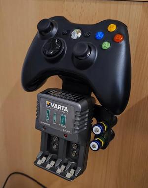 Wall mount for Xbox360 controller and Varta battery charger+batteries   