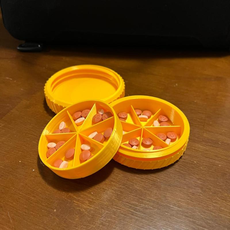 Double Tier Screw Closed Pill Organizer