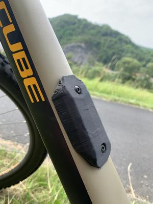 Cube ReactionTM Airtag holder