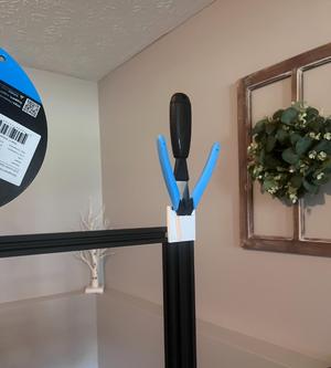 Ender 3 v2 Scraper and Snips Holder