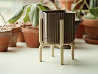 Square plant pot with stand