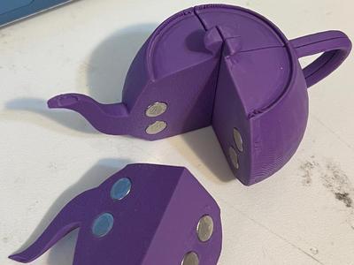 Breakable Teapot