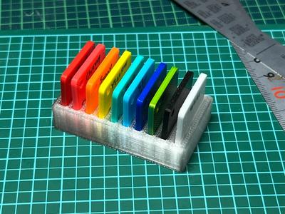 Filaments Sample and stand