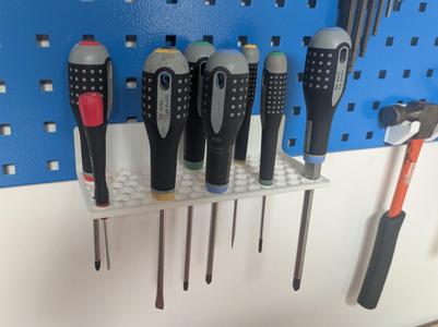 Screwdriver Holder V2.1 - Square pegboard