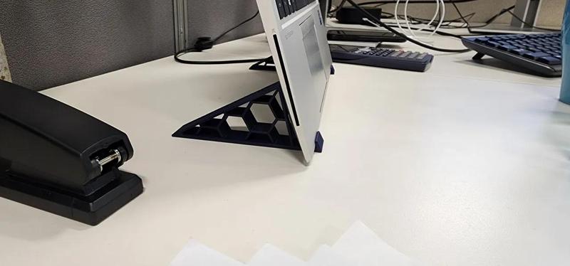 Hex Laptop Stand   