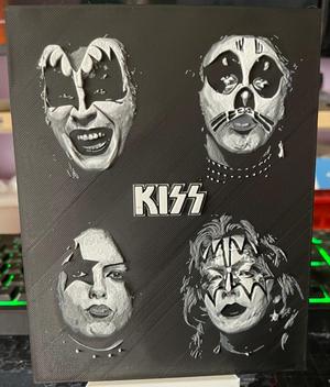 Kiss (#2) - Hueforge