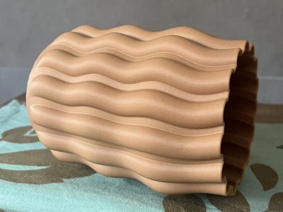 Wave vase